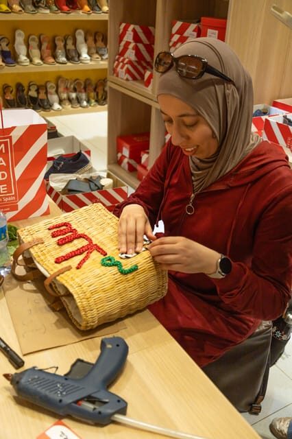 Design and Craft a Raffia Bag in Barcelona - Who Will Love This Experience?