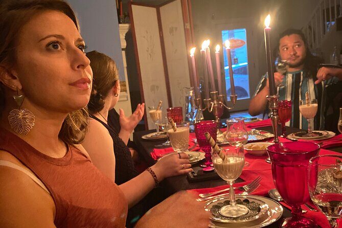 Dessert with Death in Charleston - The Guide and Atmosphere