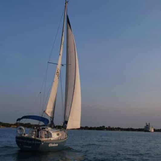 Detroit: Sailing Tour on the Detroit River - Key Points
