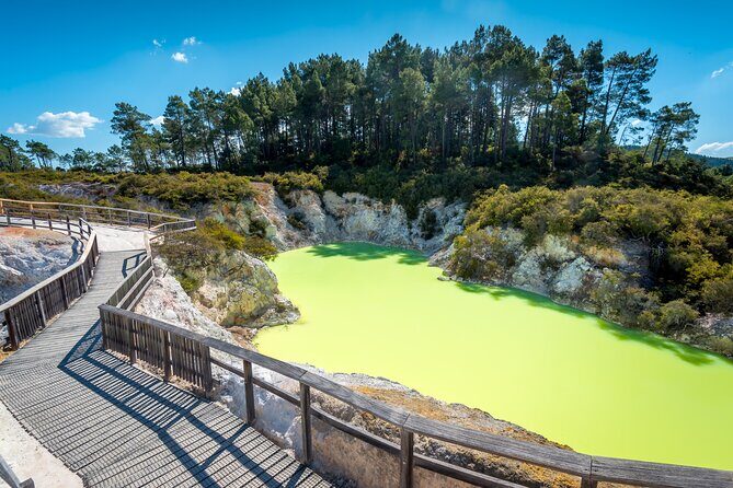 Devil's Bath Experience - Private Tour to Wai-O-Tapu & Lake Taupo - Exploring the Surreal Beauty of New Zealand: Devils Bath Experience – Private Tour to Wai-O-Tapu & Lake Taupo