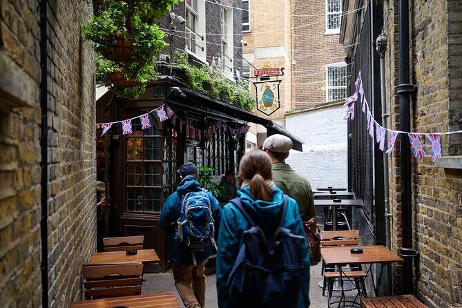 Devour London Historical Pub Tour:Traditional British Food & Ales - An In-Depth Look at the Devour London Pub Tour
