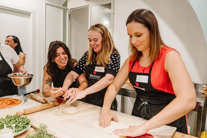 Devour Rome Wine & Pizza Making Class in Trastevere Neighborhood - A Deep Look at the Devour Rome Pizza & Wine Class