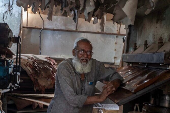 Dharavi Slum Tour with Guide and Transport - The Value of the Experience