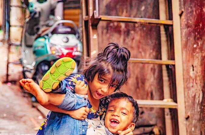 Dharavi Slum Walking Tour: Daily Life in Asia's Largest Slum - The Sum Up