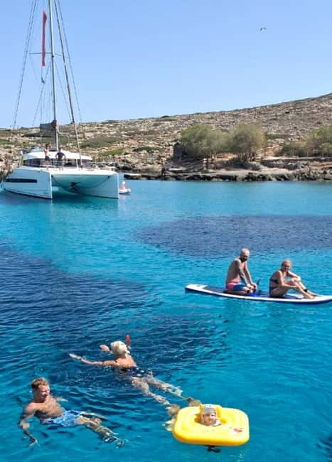 Dia Island Catamaran  Premium Lunch, Open Bar, Small Group - Who Is This Tour Best For?