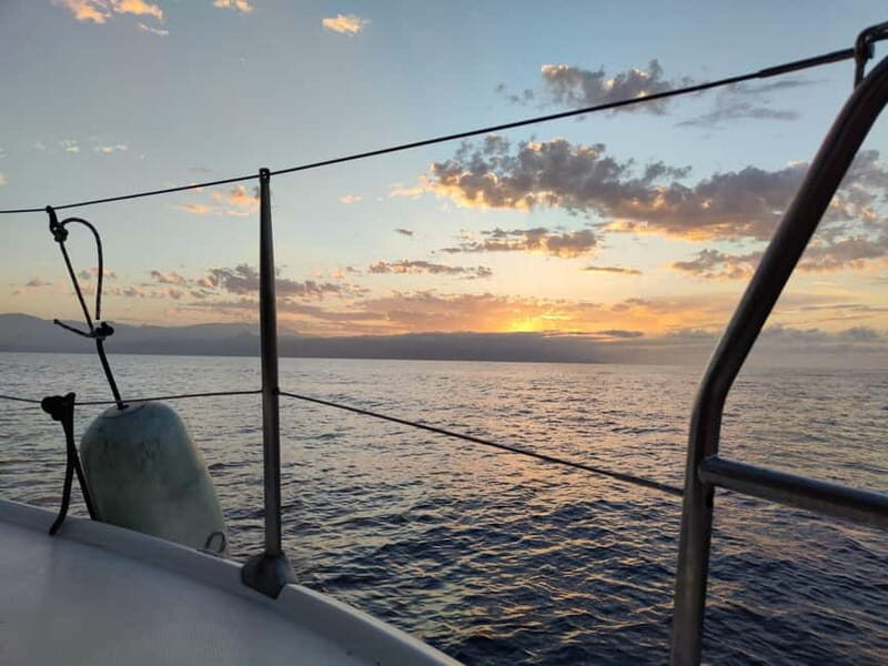 Dia Sailing Cruise With All-inclusive Meal And Drinks - FAQs