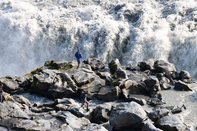 Diamond Circle, Waterfalls and Amazing Landscapes from Akureyri - The Highlights of the Diamond Circle Tour