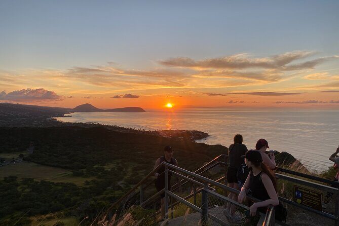 Diamond Head Hiking + Eggs'n Things Breakfast - A Detailed Look at the Tour Experience