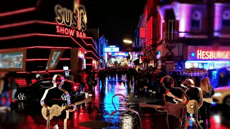 Die Kiez-Kapitän Reeperbahn & Beatles Kieztour Hamburg - The Practical Side: Value and Considerations