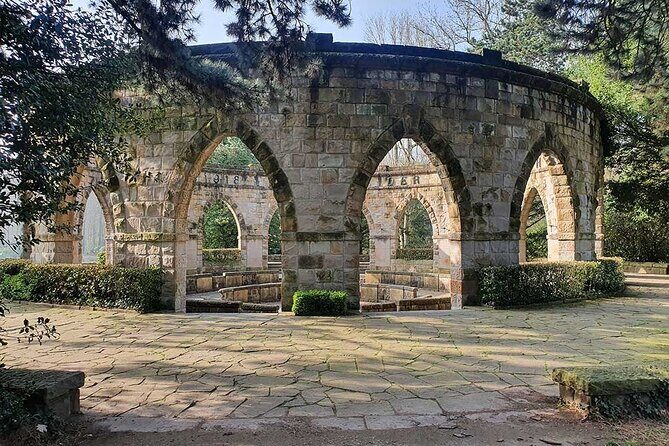 Digital scavenger hunt around Wittringen Castle in Gladbeck - A Closer Look at the Experience