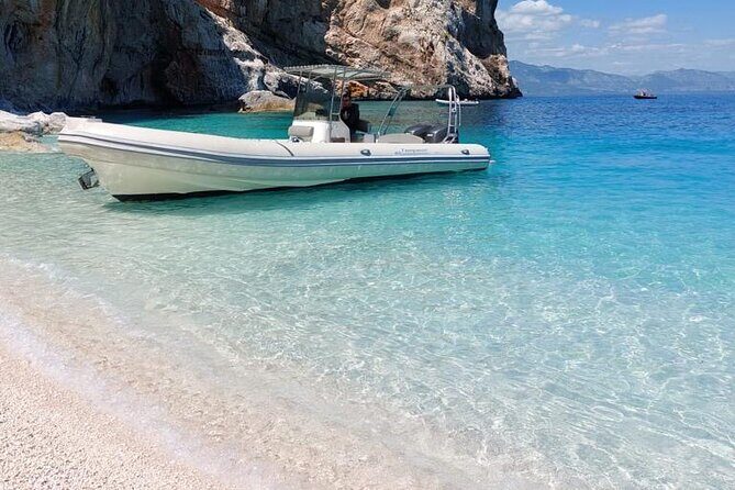 Dinghy tour Cala Goloritze Mariolu Biriala and Grotta del Fico - Key Points