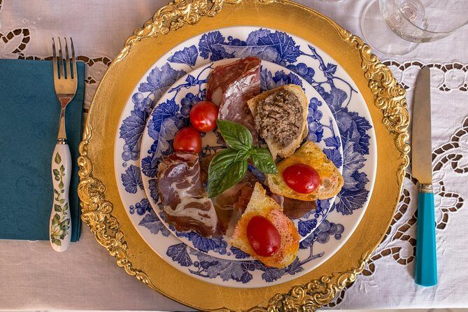 Dining experience at a local's home in Arezzo with show cooking - The Sum Up