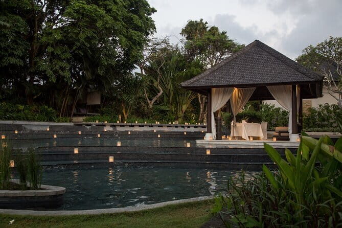 Dining Experience in Seminyak - Romantic Dining in Seminyak: A Personal Pavilion by the Lake