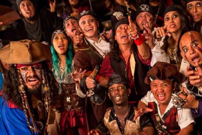 Dinner and show pirate night Hook in Cancun - Key Points