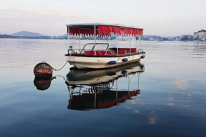 Dinner at Jag Mandir Island with Boat Ride on Lake Pichola - Udaipur - FAQ