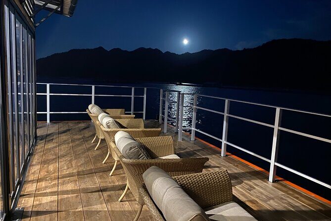 Dinner Cruise on HANAIKADA (Raft-Type Boat) with Scenic View of Miyajima - Key Points