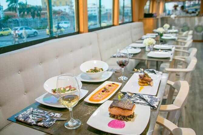 Dinner in the Bay of Cartagena on a Luxury Yacht Sibarita Master - Key Points