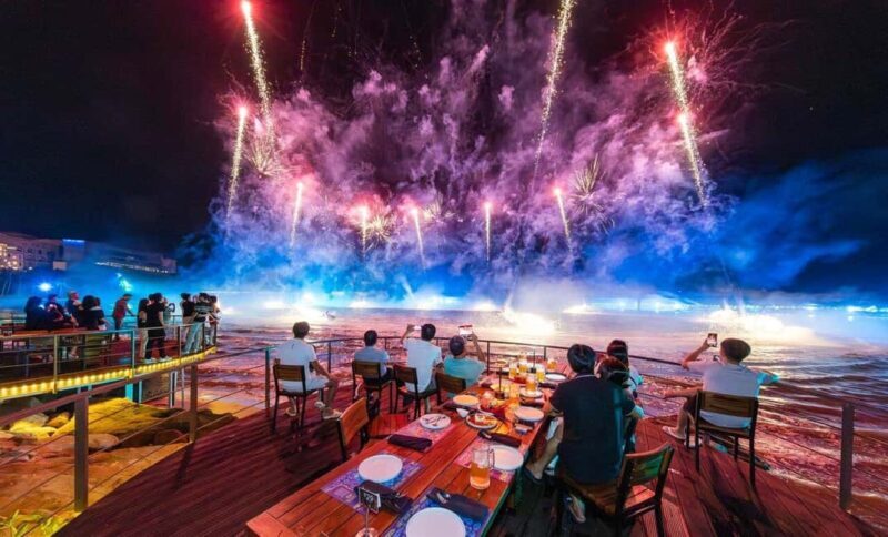 Dinner with Fireworks, Symphony & Kiss of the Sea Show - Key Points