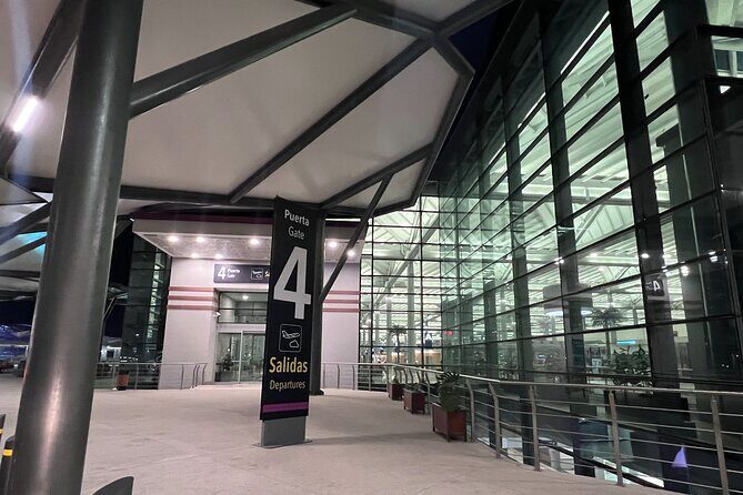 Direct Drive from Felipe Angeles Airport to Mexico city - Experience the Convenience of a Private Drive from Felipe Angeles Airport to Mexico City