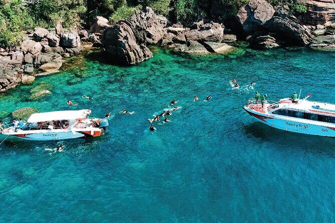 Discover 2 Islands of Phu Quoc by boat - Lunch on the Boat: A Highlight