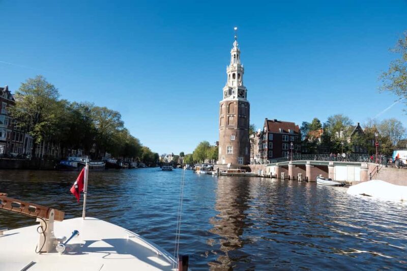 Discover Amsterdam: 75-Minute Luxury Cruise with Commentary - An In-Depth Look at the Experience