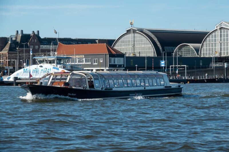Discover Amsterdam: 75-Minute Luxury Cruise with Commentary - Who Is This Tour Best For?