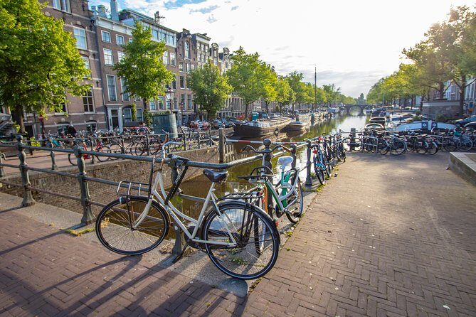 Discover Amsterdams most Photogenic Spots with a Local - FAQ