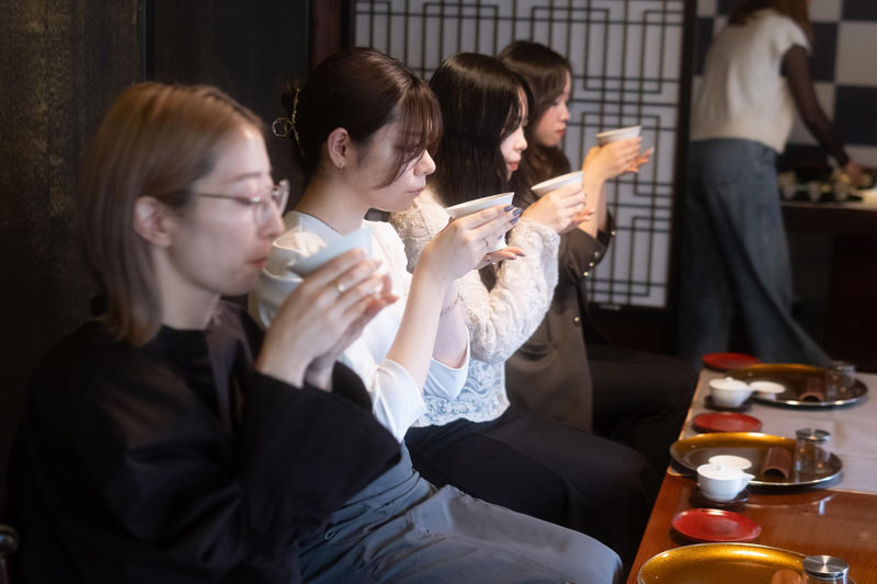 Discover and Learn the Art of the Sencha Tea Ceremony in Kyoto - Finish with wagashi in a quiet tearoom