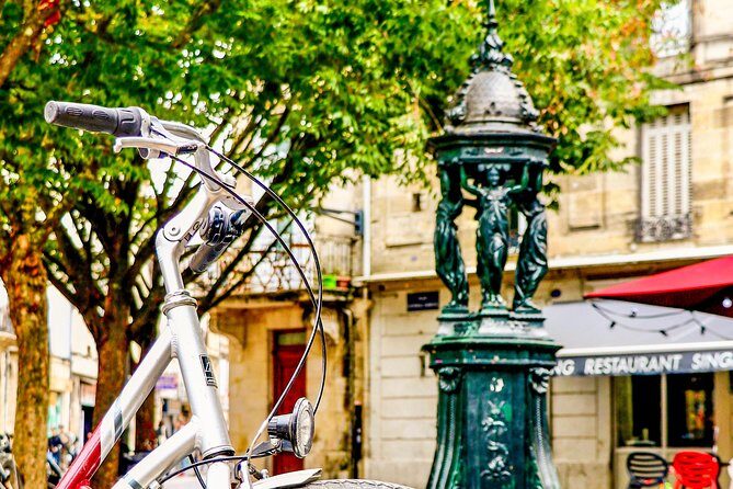 Discover Bordeauxs most Photogenic Spots with a Local - Authentic Experiences and Real Feedback
