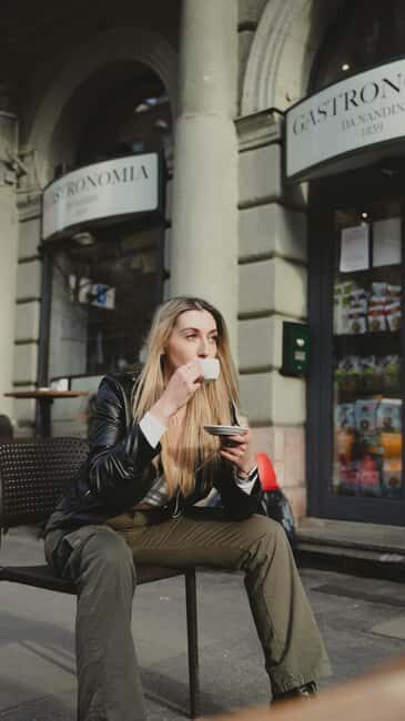 Discover Budapest: Coffee and Photo Guided Tour - An In-Depth Look at the Discover Budapest Coffee and Photo Tour
