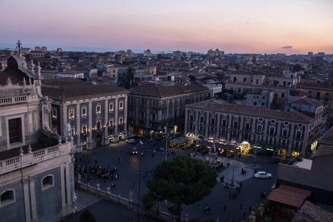 Discover Catania from fabulous viewpoints with your personal photographer - What’s included and how it works