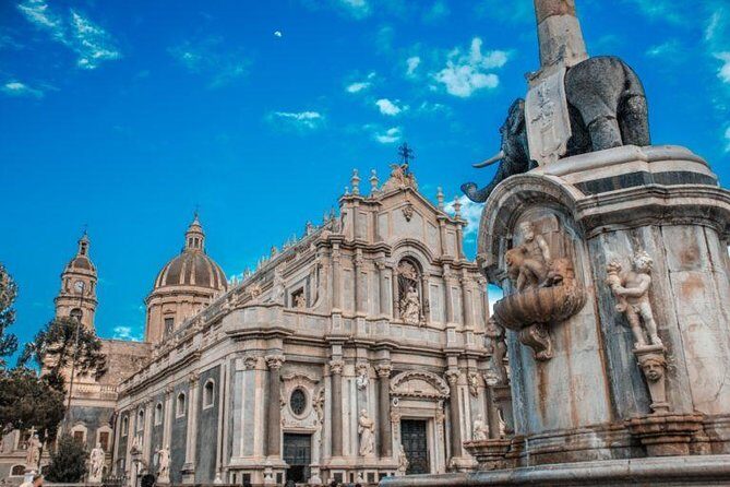 Discover Catania from fabulous viewpoints with your personal photographer - Why this tour shines