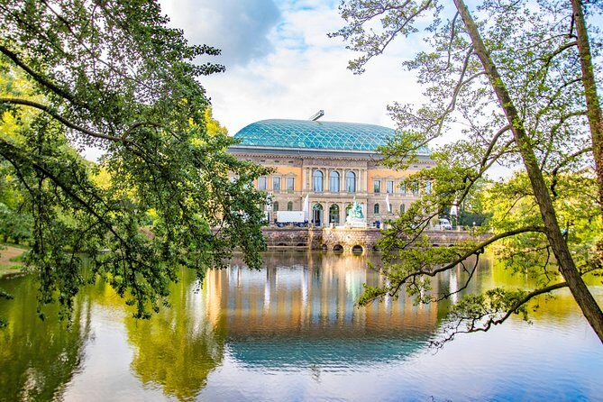 Discover Dusseldorfs most Photogenic Spots with a Local - Authentic Experiences and Practical Tips