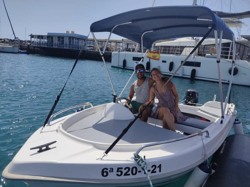 "Discover Freedom: Rent a Boat, No License Required!" - A Balanced Look at the Experience