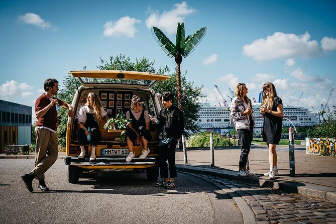 Discover Hamburg in a retro Bulli - Practical Details and Tips