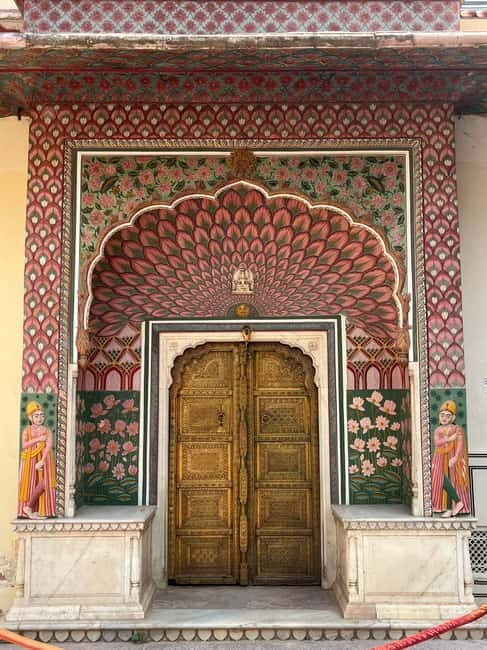 Discover Jaipur in a Day-Royal Journey Through the Pink City - The tranquil Jal Mahal