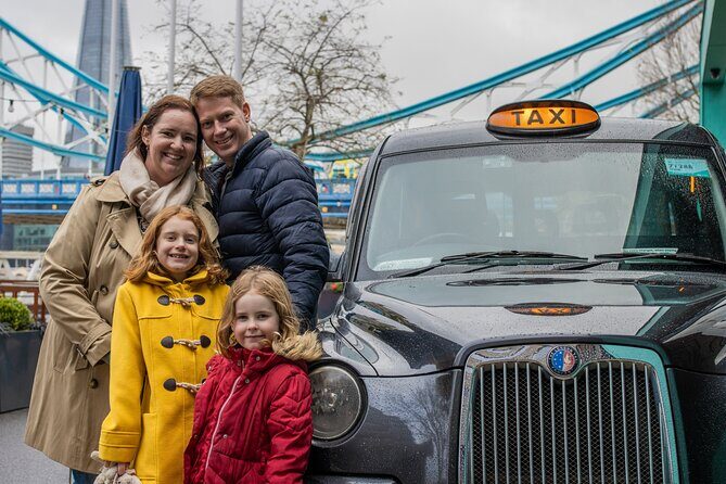 Discover London in a Panoramic Black Cab - An In-Depth Look at the Black Cab Tour in London