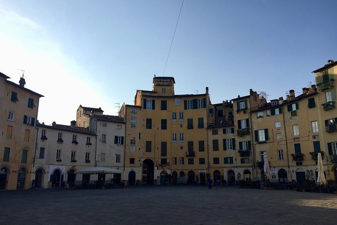 Discover Luccas Secrets on a Guided Walking Tour - In-Depth Tour Breakdown