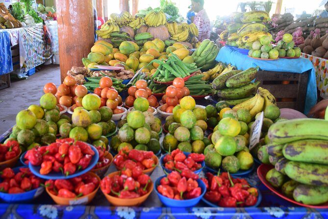 Discover Nadi - Discover Nadi: A Practical and Authentic Overview
