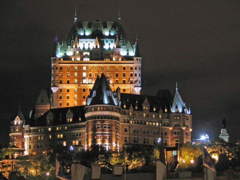 Discover Old Quebec on foot with a local guide - Discover Old Quebec on Foot with a Local Guide