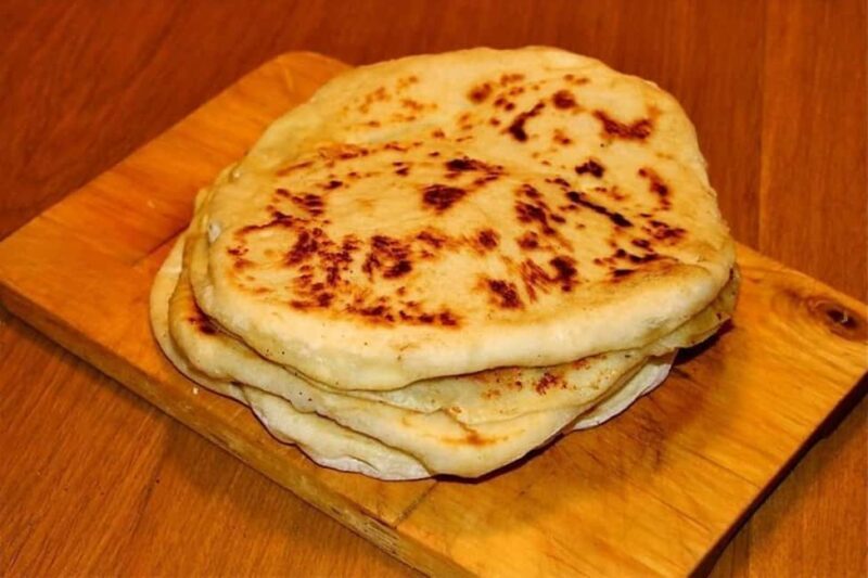 Discover Oradea - Walking Tour with Local Food Tasting - A Closer Look at the Oradea Walking Tour