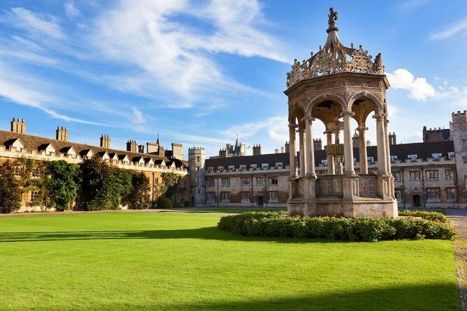 Discover Oxford and Cambridge with Guide from London by Coach - Analyzing the Value