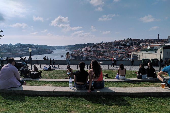 Discover Portos most Photogenic Spots with a Local - FAQs
