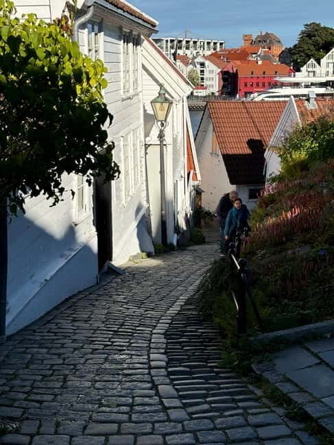 Discover Private+ Stavanger Guided City Tour - FAQ