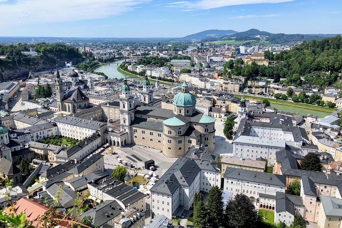 Discover Salzburgs most Photogenic Spots with a Local - A Deep Dive into the Salzburg Photo Tour Experience