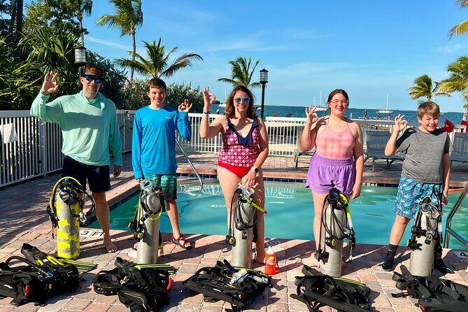 Discover Scuba Diving Course Pool Training Session in Key Largo. - An In-Depth Look at the Pool Training Experience in Key Largo