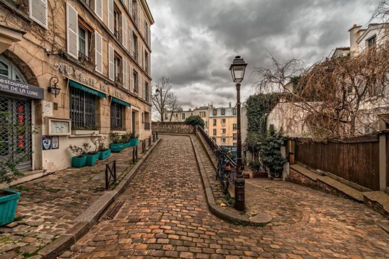 Discover the bohemian Montmartre with a Parisian - Who Will Enjoy This Tour?