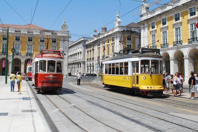 Discover the Charm of Lisbon Hills - A Deep Dive into the Tour Experience