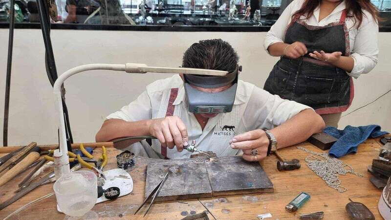 Discover the essence of playa del carmen: tequilera, jewelry and 5th avenue. - Key Points