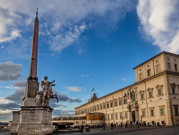 Discover the famous seven hills of Rome with the calessino bee - Discover the Famous Seven Hills of Rome with the Calessino Bee